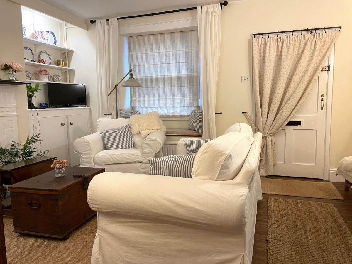 Charming Cottage In The Heart Of Sherborne 舍伯恩 外观 照片
